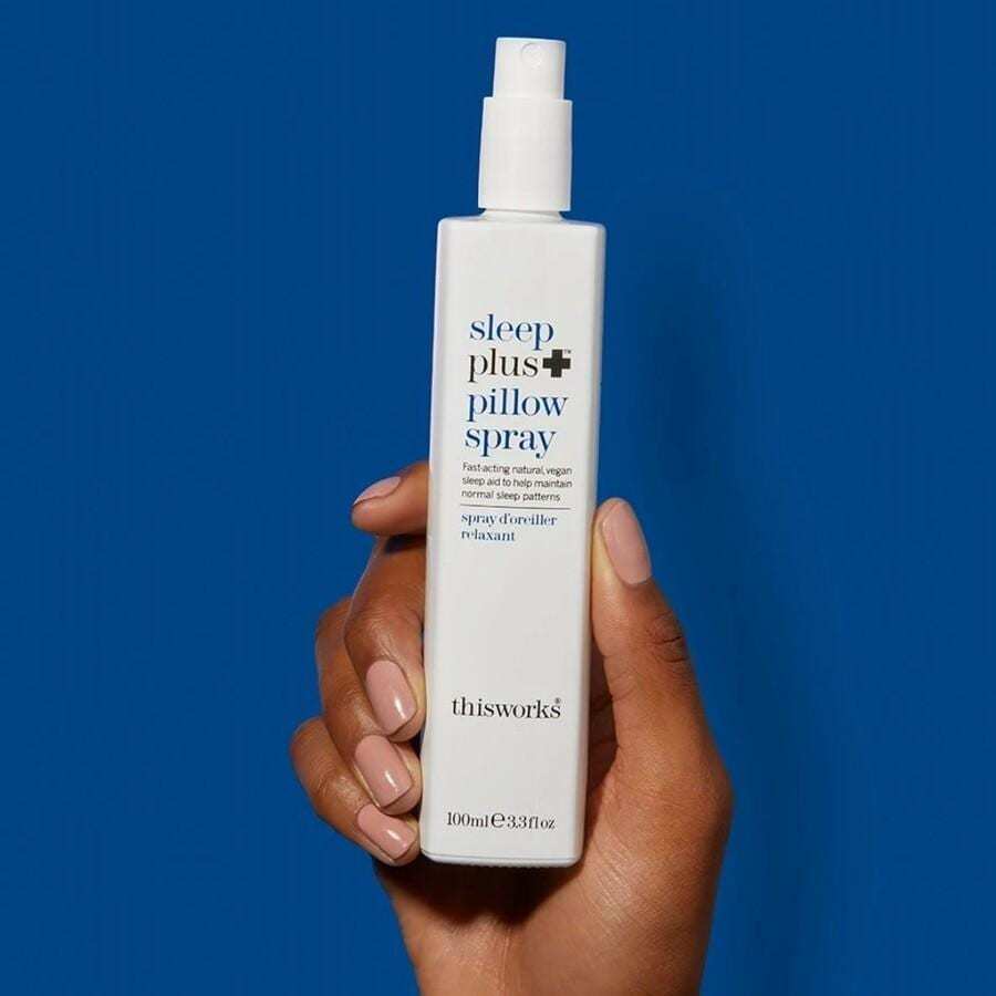 Sprej na vankúše This Works Sleep Plus - 100 ml