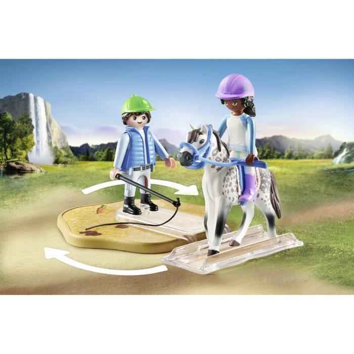 PLAYMOBIL 71637 Pista de equitación, Caballos de la cascada, 67 piezas, A partir de 5 años