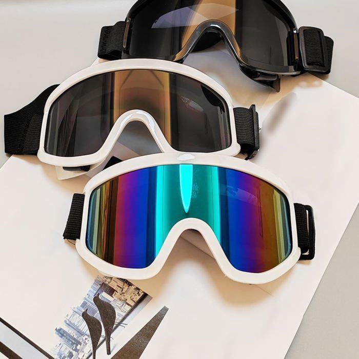 Ski and Snowboard Goggles - 1 Piece - Anti-Fog and UV Protection - Adjustable Strap - For Men, Women, and Children - Black