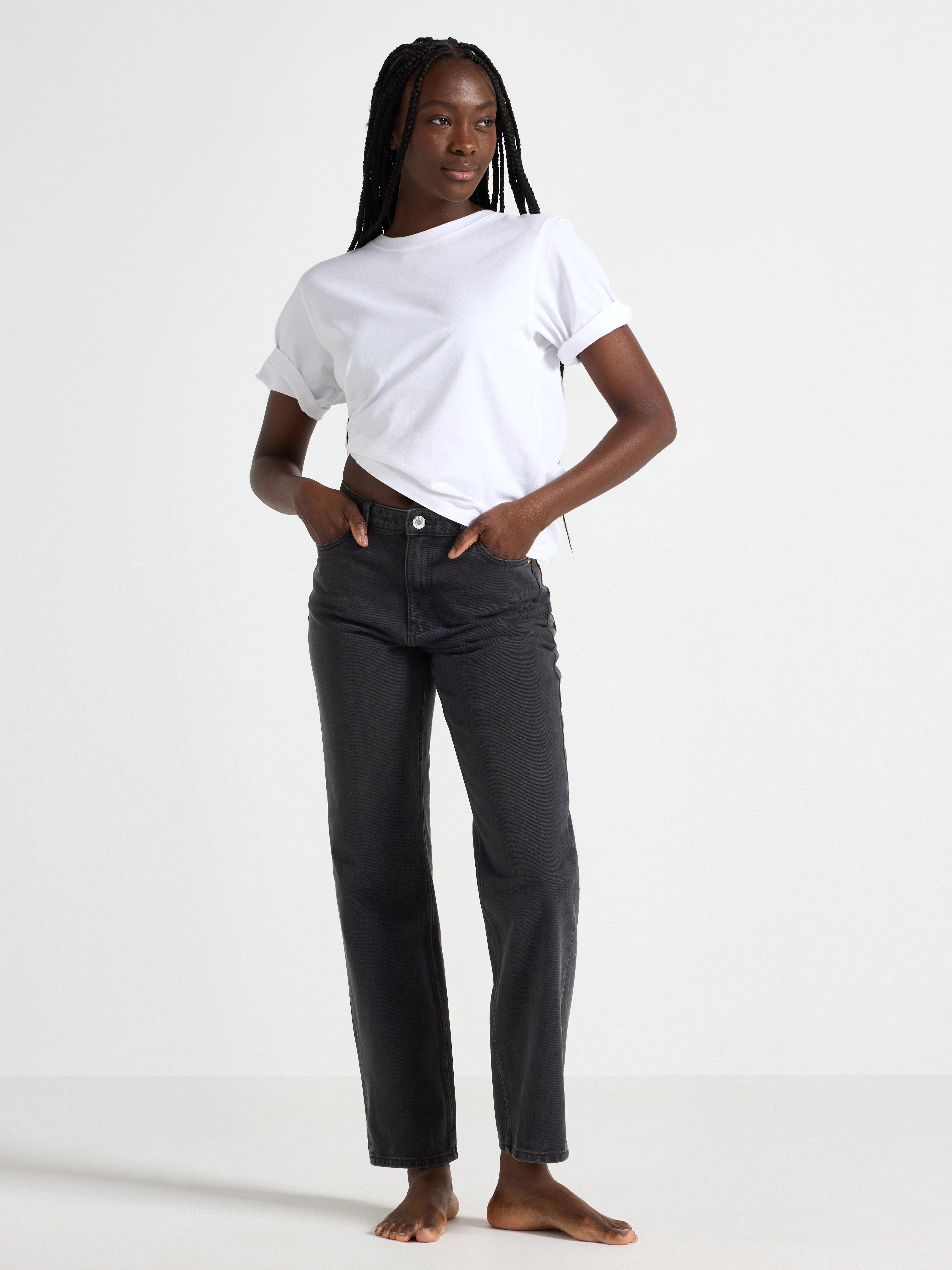 Calça jeans reta Betty de cintura alta preta