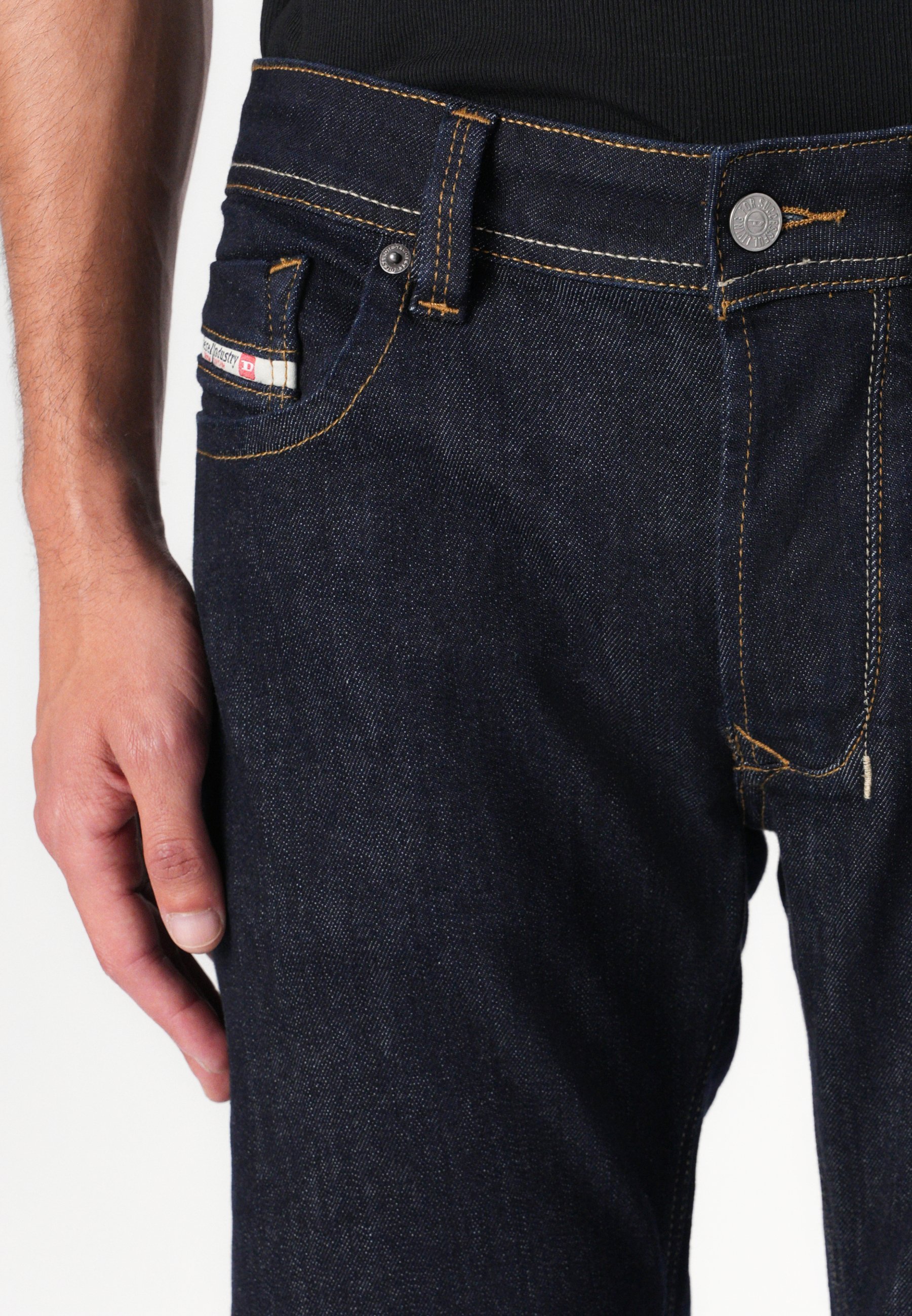 Diesel LARKEE - Jeans met rechte pijpen - 01