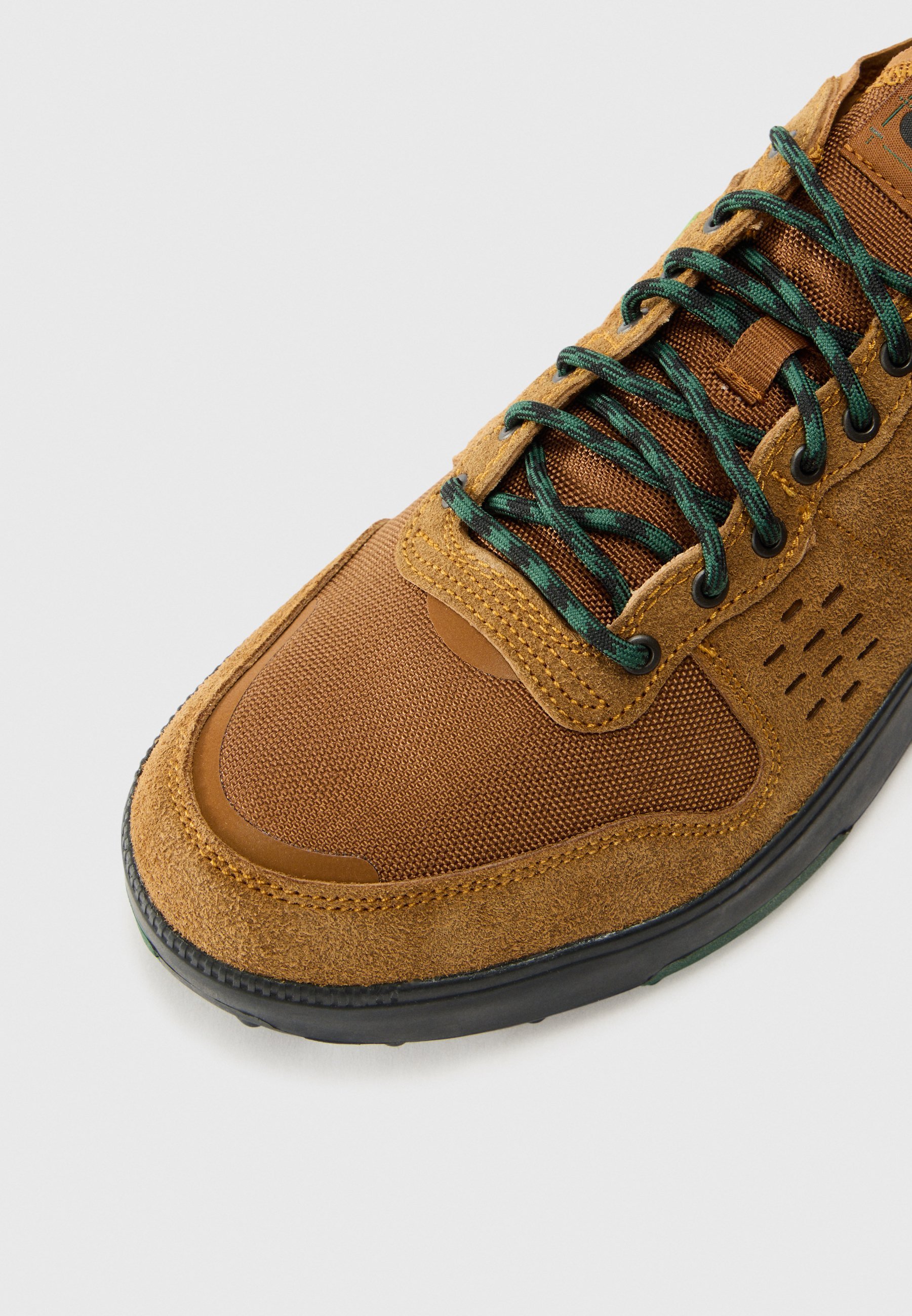 Nike Sportswear C1TY PRM - Sneakers - British Tan/Fir/Black/Desert Oker
