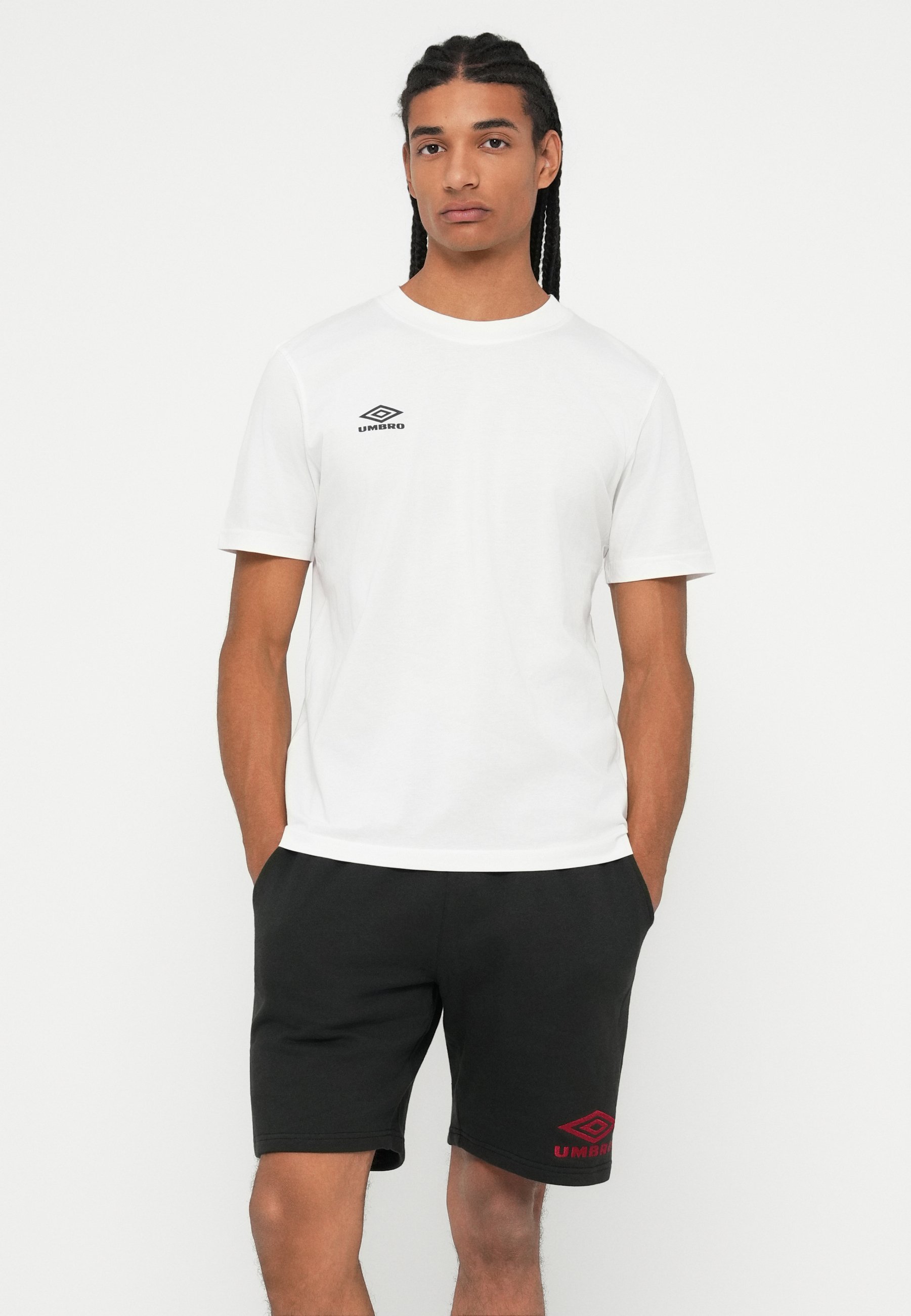 Umbro ICONIC SHORT - Trainingsbroek - zwart/chili peper
