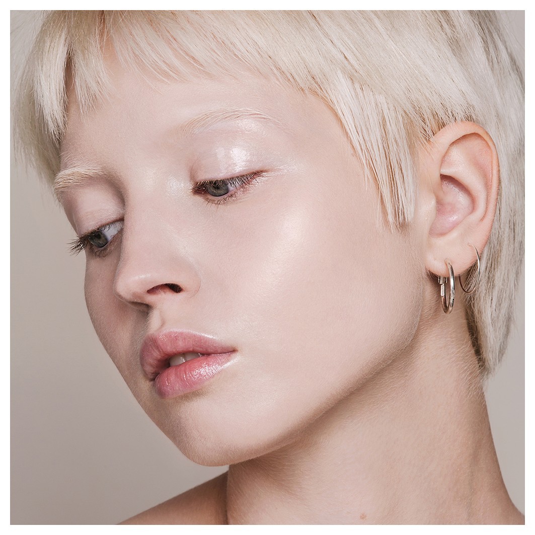 MÁDARA Primer Make-up SKIN EQUAL PUDER, br. 60 OLIVE - 30 ml