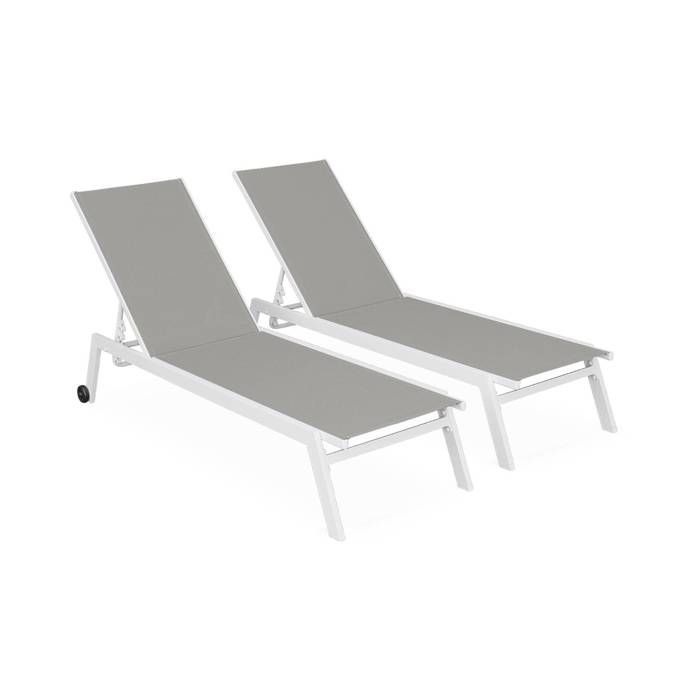 Set of 2 ELSA sun loungers in white aluminum and taupe textilene. Multi-position loungers with wheels.
