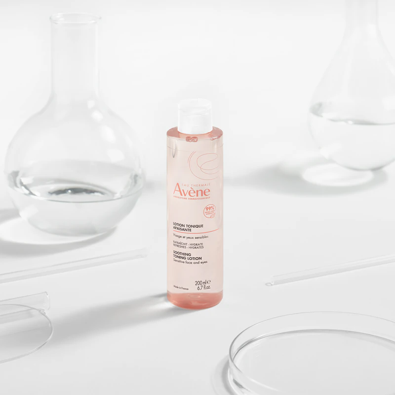 Avène Soothing Toning Lotion, een verzachtende tonic voor de gevoelige huid en de huid rond de ogen.