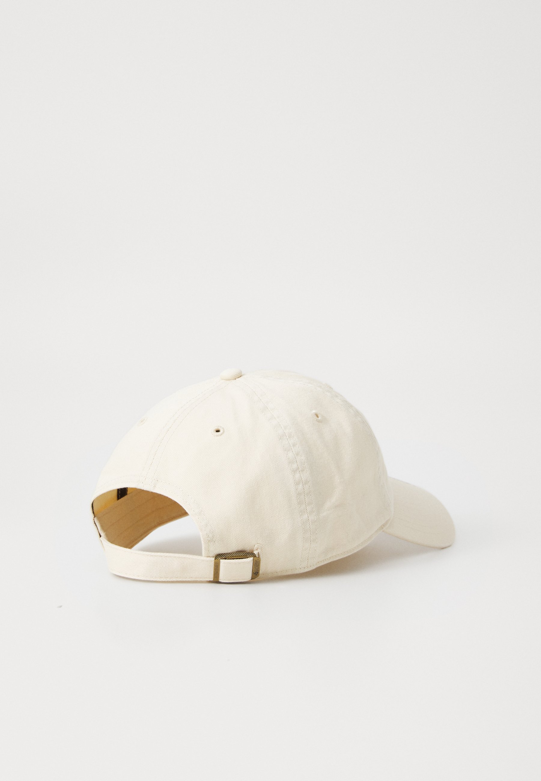 '47 Caps