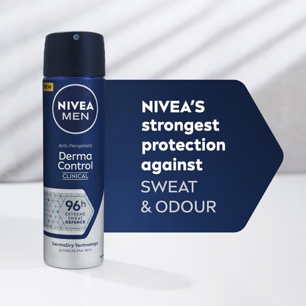 NIVEA Men Derma Dry Control antiperspirant sprej 150 ml