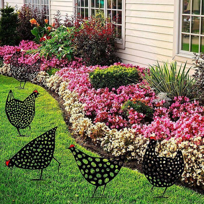 Prachtige set van 5 metalen kippensilhouetten als tuindecoratie, realistische decoratie voor gazon en tuin, kunstzinnige decoratie voor de binnenplaats.