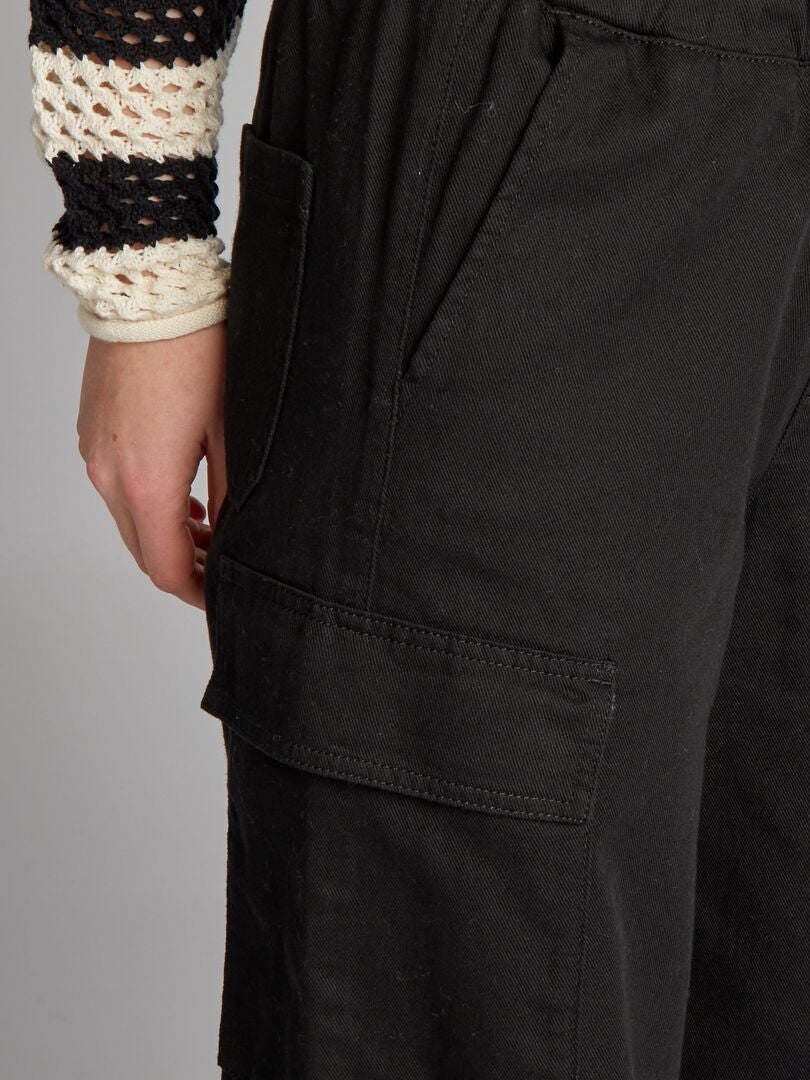 Wijde broek met zakken - zwart