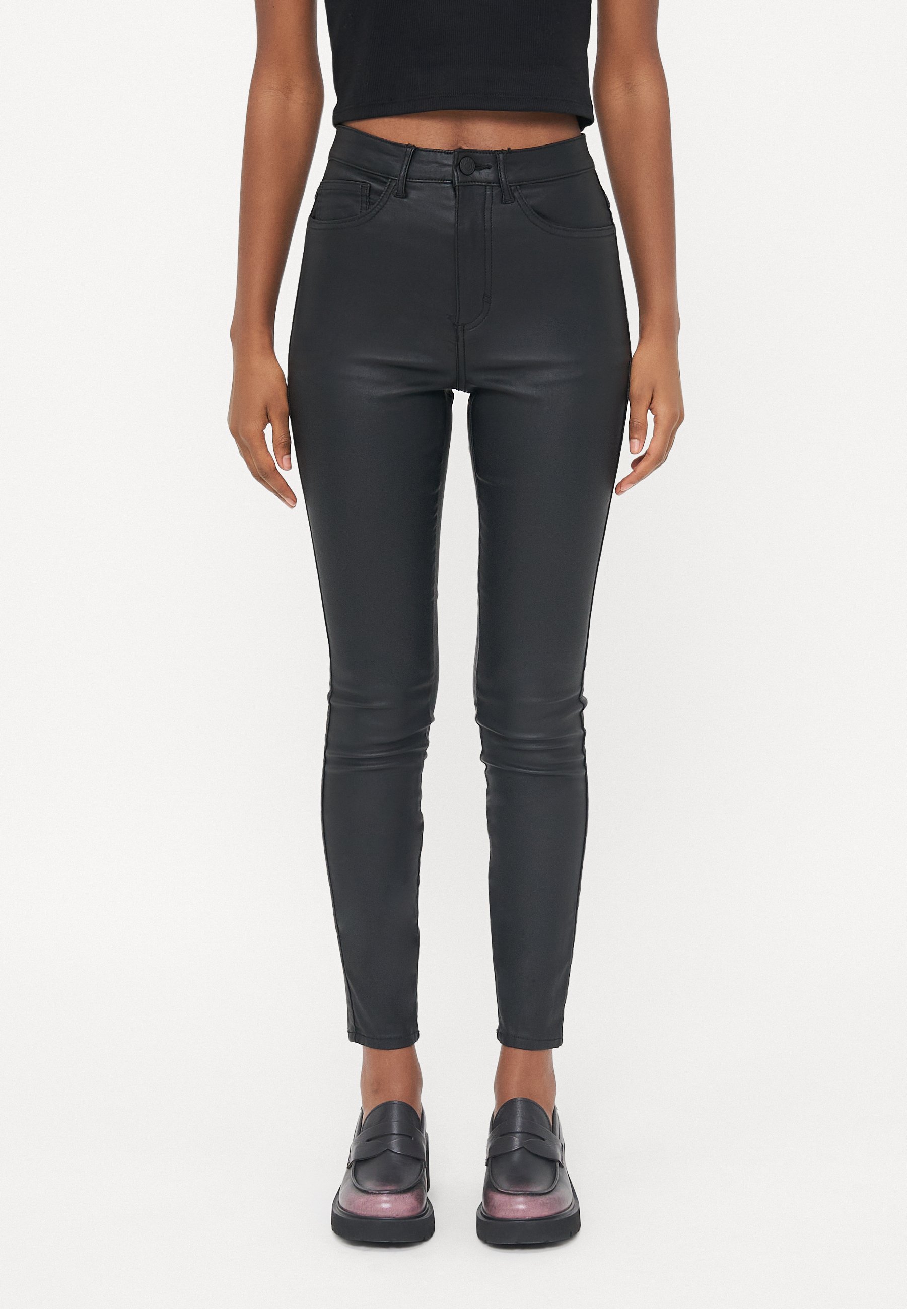 ONLY Petite ONLROYAL LIFE ROCK COATED - Skinny Fit jeans - zwart
