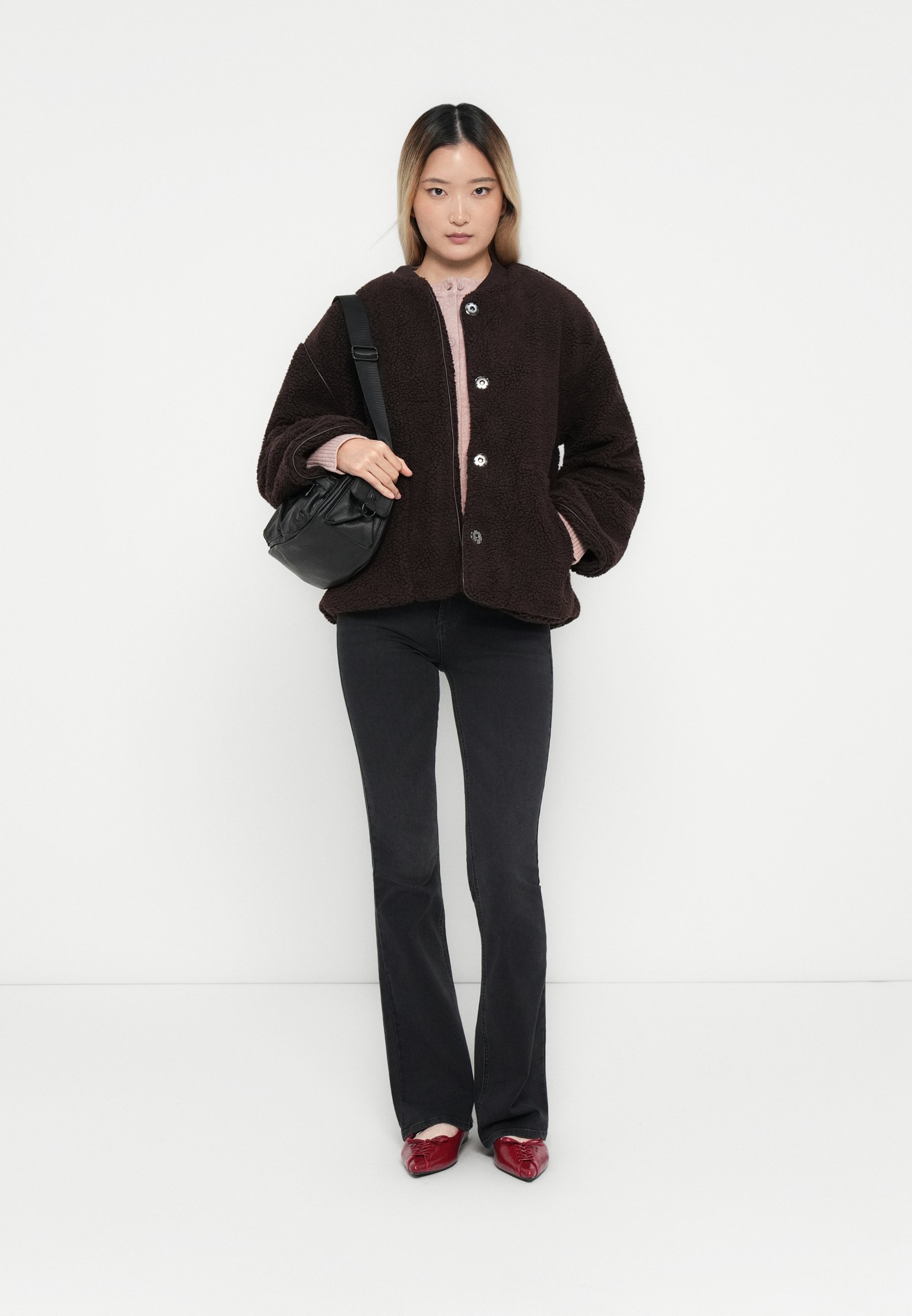 Vero Moda VMCINDY TEDDY JACKET - Giacca leggera - chocolate martini
