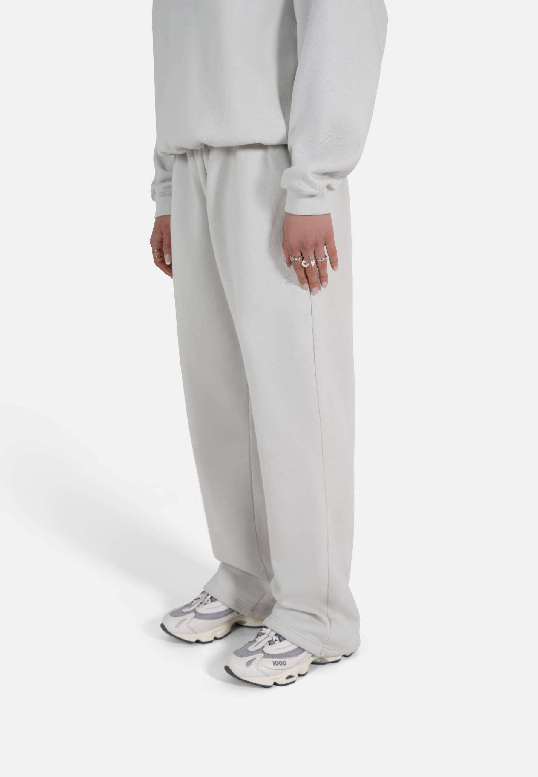 De joggingbroek van The Tracksuit Club