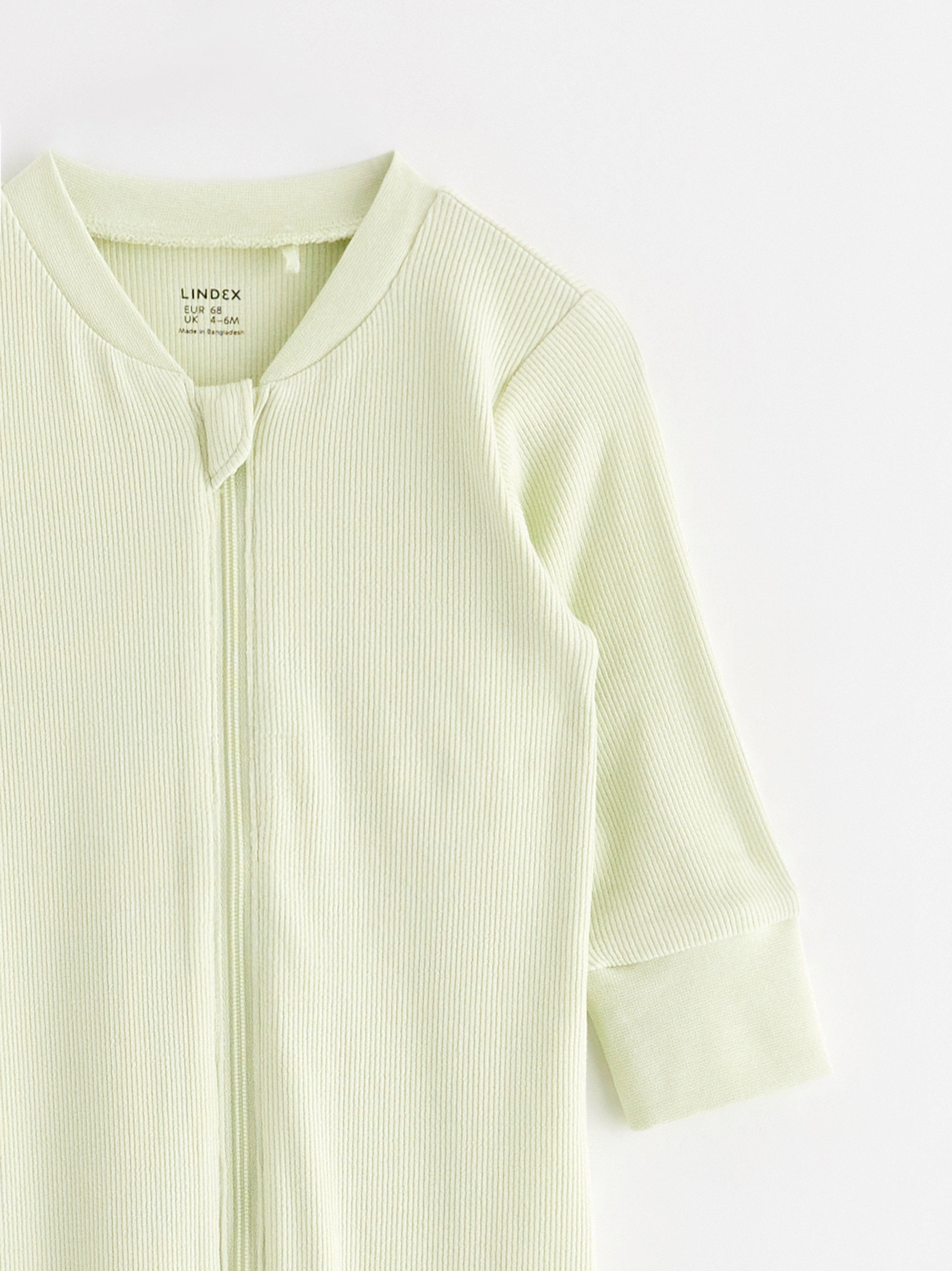 Ribbad pyjama's licht stoffig groen