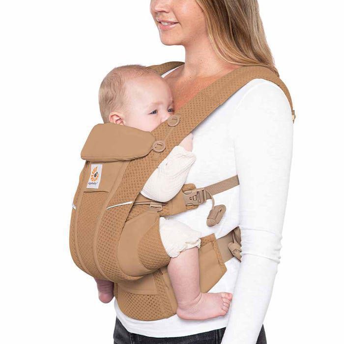 Ergobaby Omni Breeze Babytrage – SoftFlex Mesh: Kamelbraun