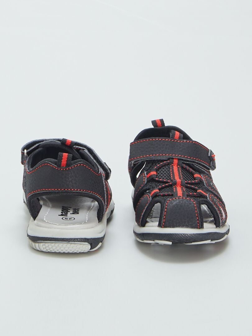 Gesloten sportsandalen - ZWART