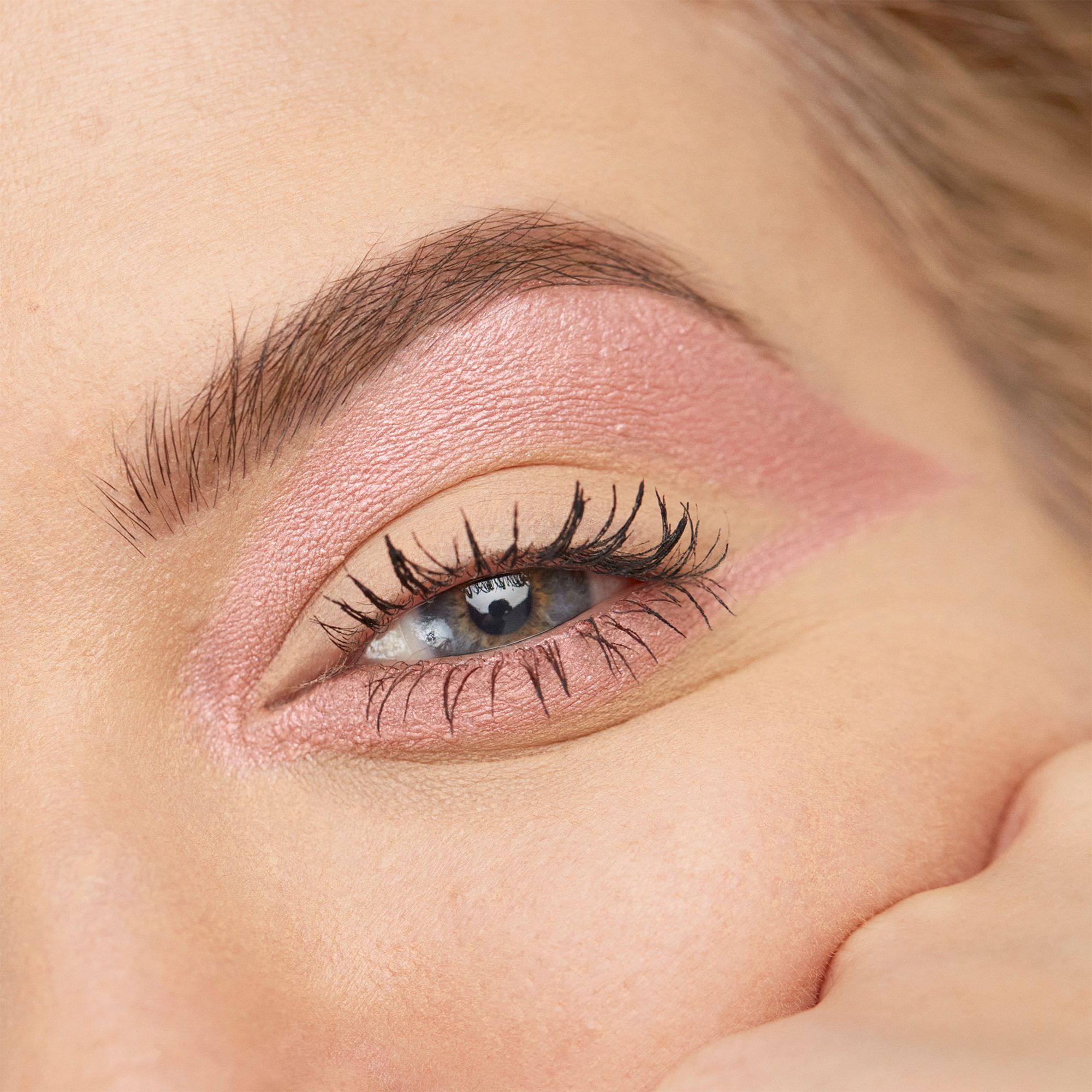 Sjenilo za oči u stiku 24H Eye Stick Tajne za oči i olovke za oči