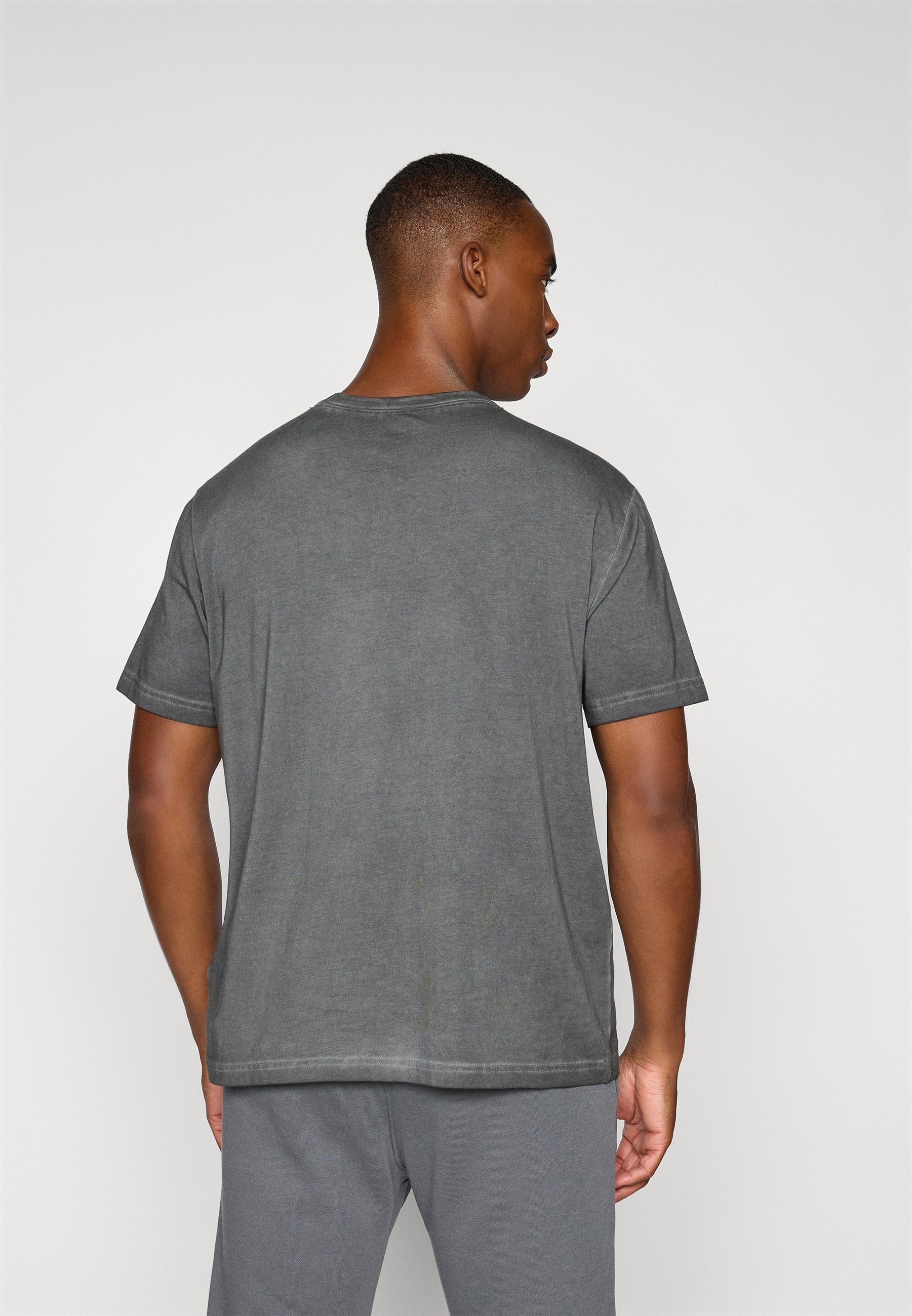 Champion GYM LIFESTYLE CREWNECK GRAPHIC - T-shirt stampata - nera