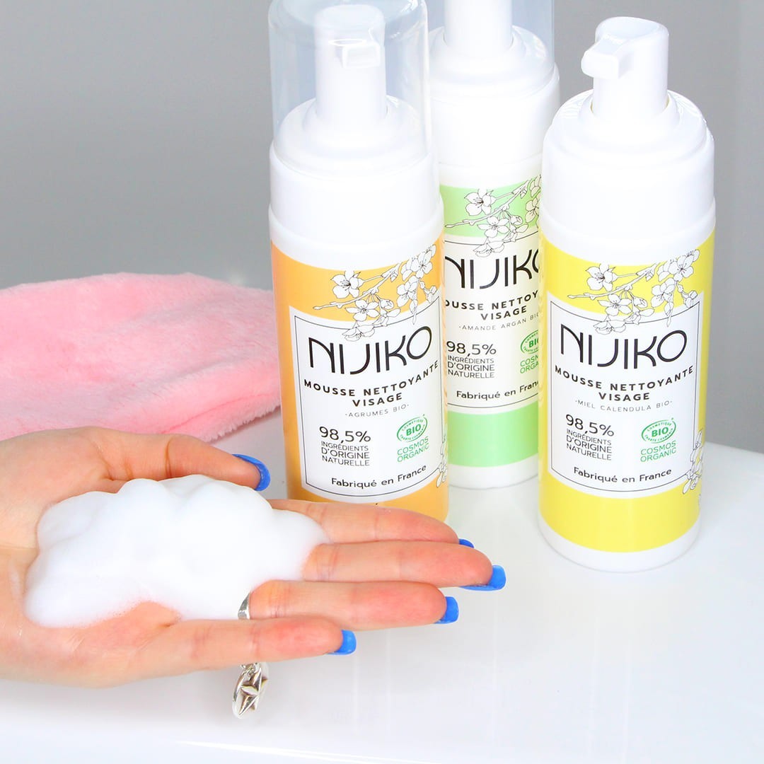 NIJIKO Mousse Nettoyante Visage Bio pour Peau Sèche