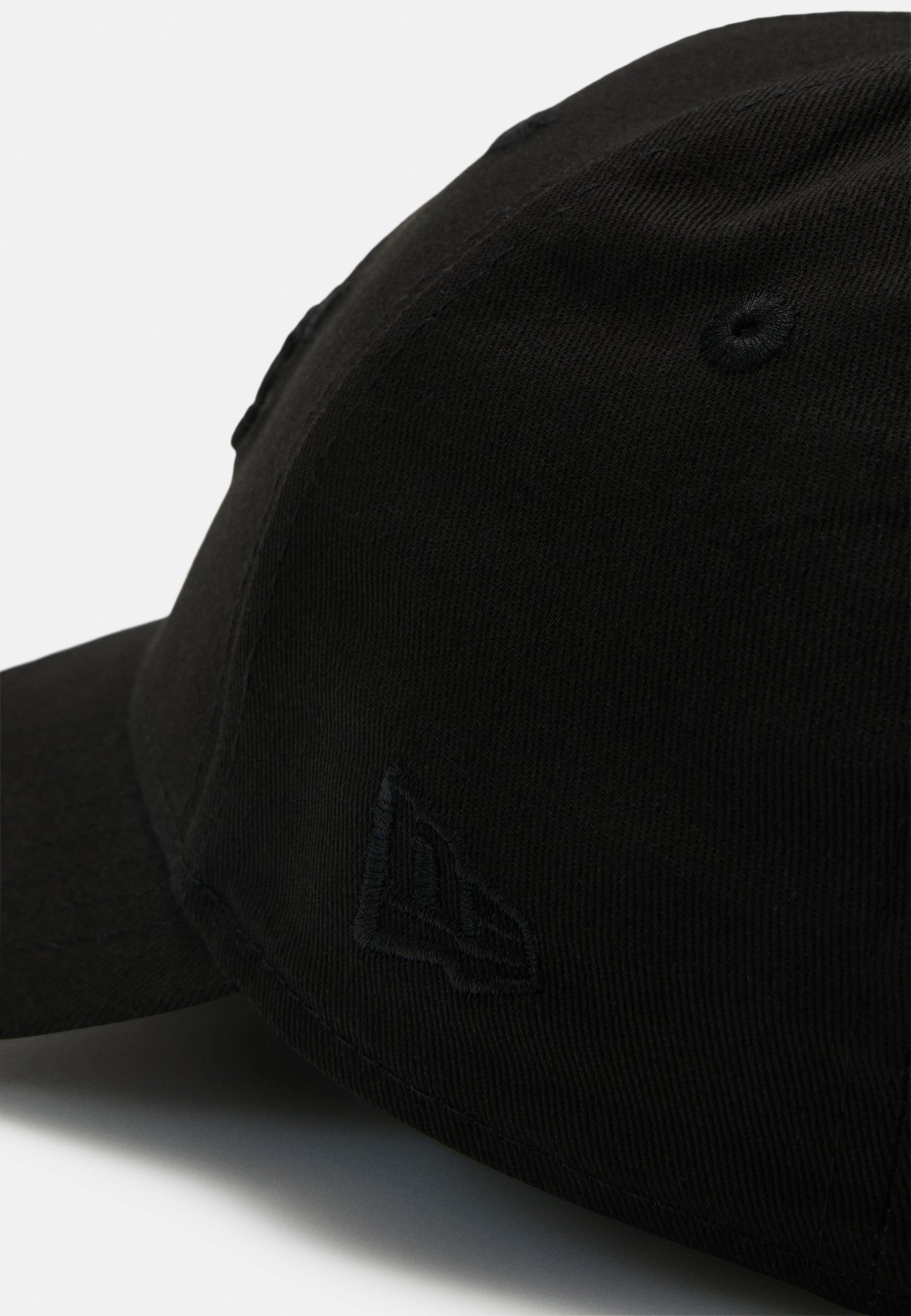 New Era LEAGUE ESSENTIAL 9FORTY® UNISEX - Pet - zwart