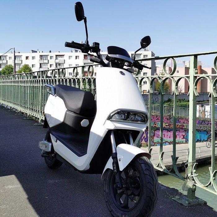 Patinete eléctrico EUROCKA Zion 2000W, autonomía 50-140 km