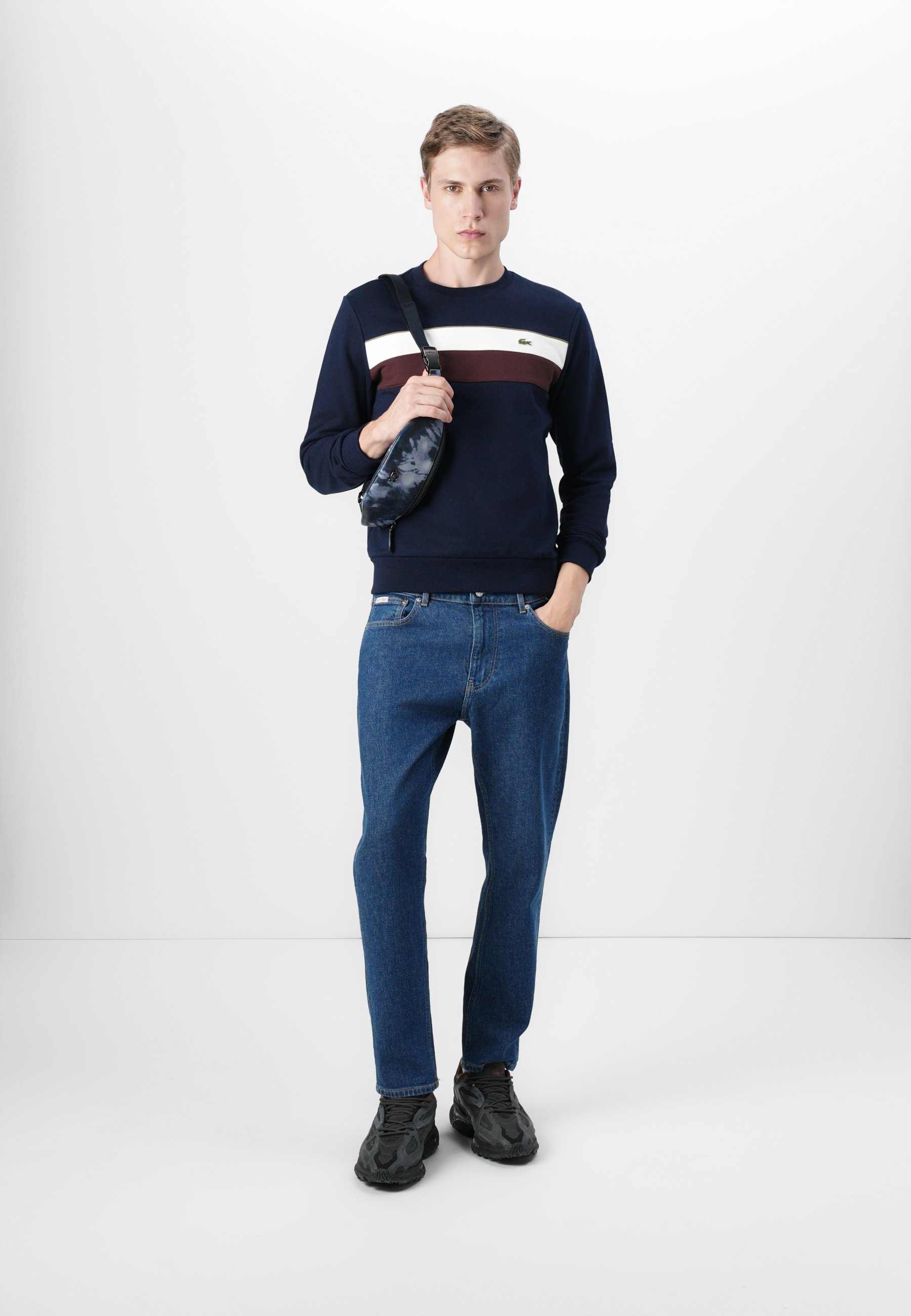 Lacoste Sweatshirt – marineblau/mehlfarben/rot