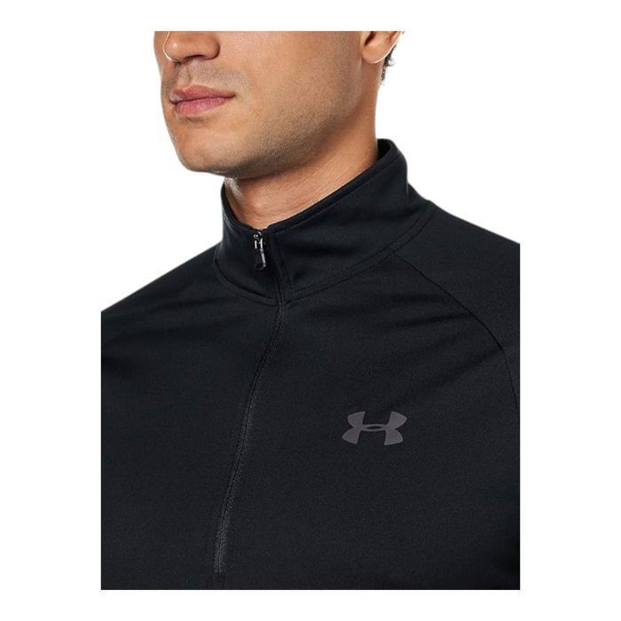 Camiseta - UNDER ARMOUR - TECH 2.0 - Preta - Manga curta - Modelagem solta