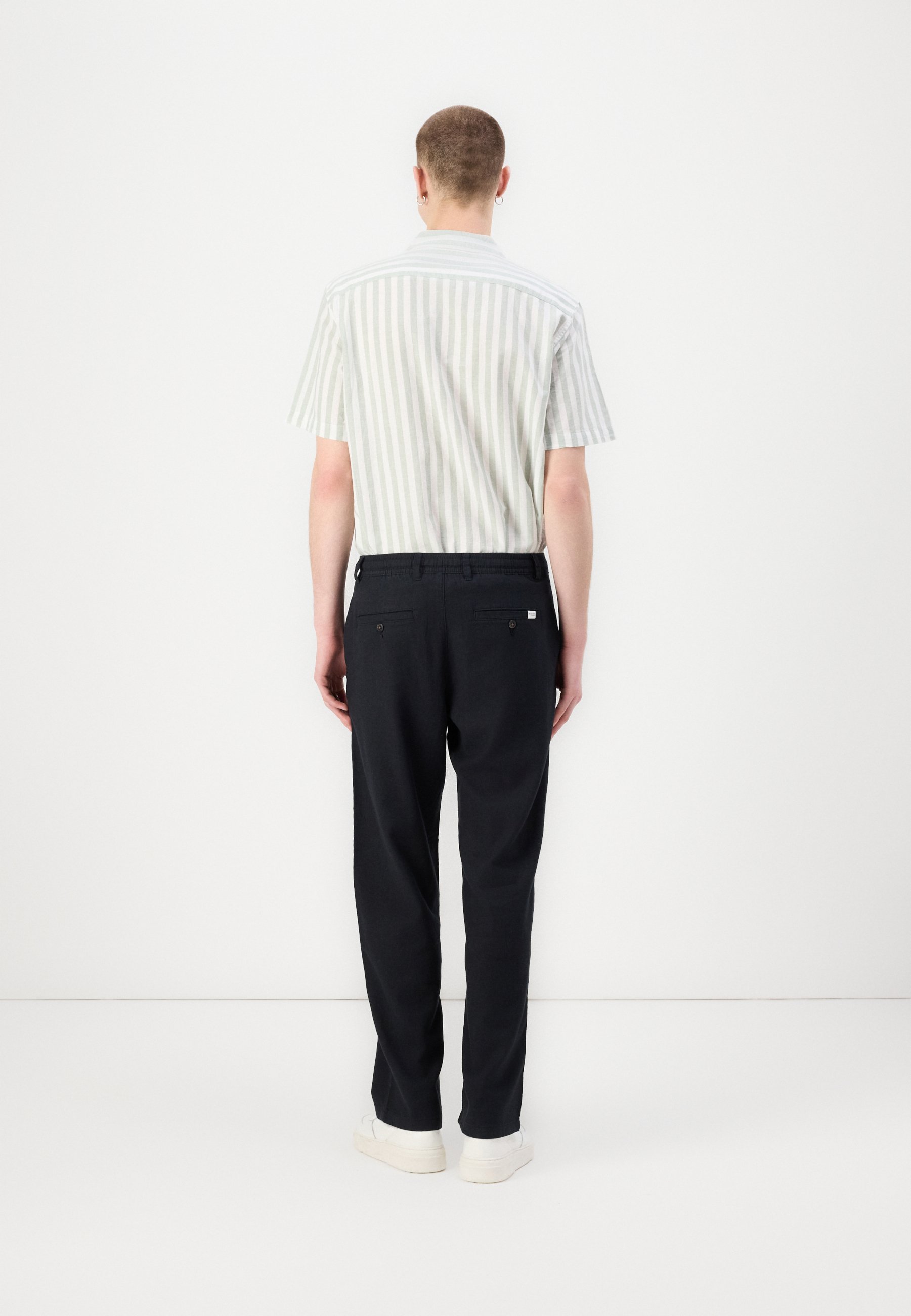 Pantaloni Selected Homme SLH220 LOOSE BRODY SUN - neri