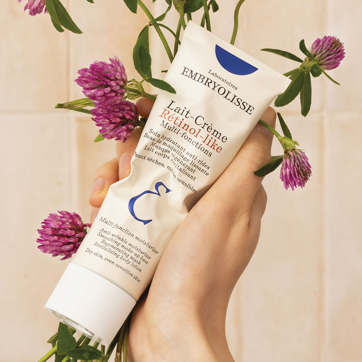 Cremă de lapte Embryolisse cu efect de retinol