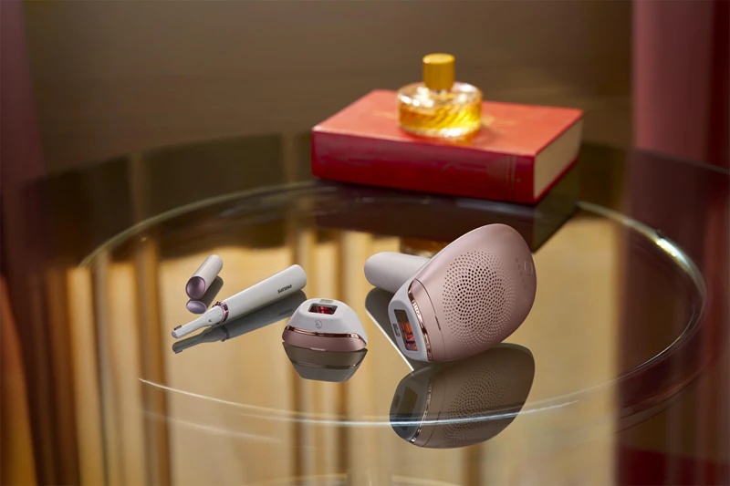 Philips Lumea IPL 7000 BRI921/00 IPL епилатор за тело, лице, бикини зону и пазухе + тример за детаље