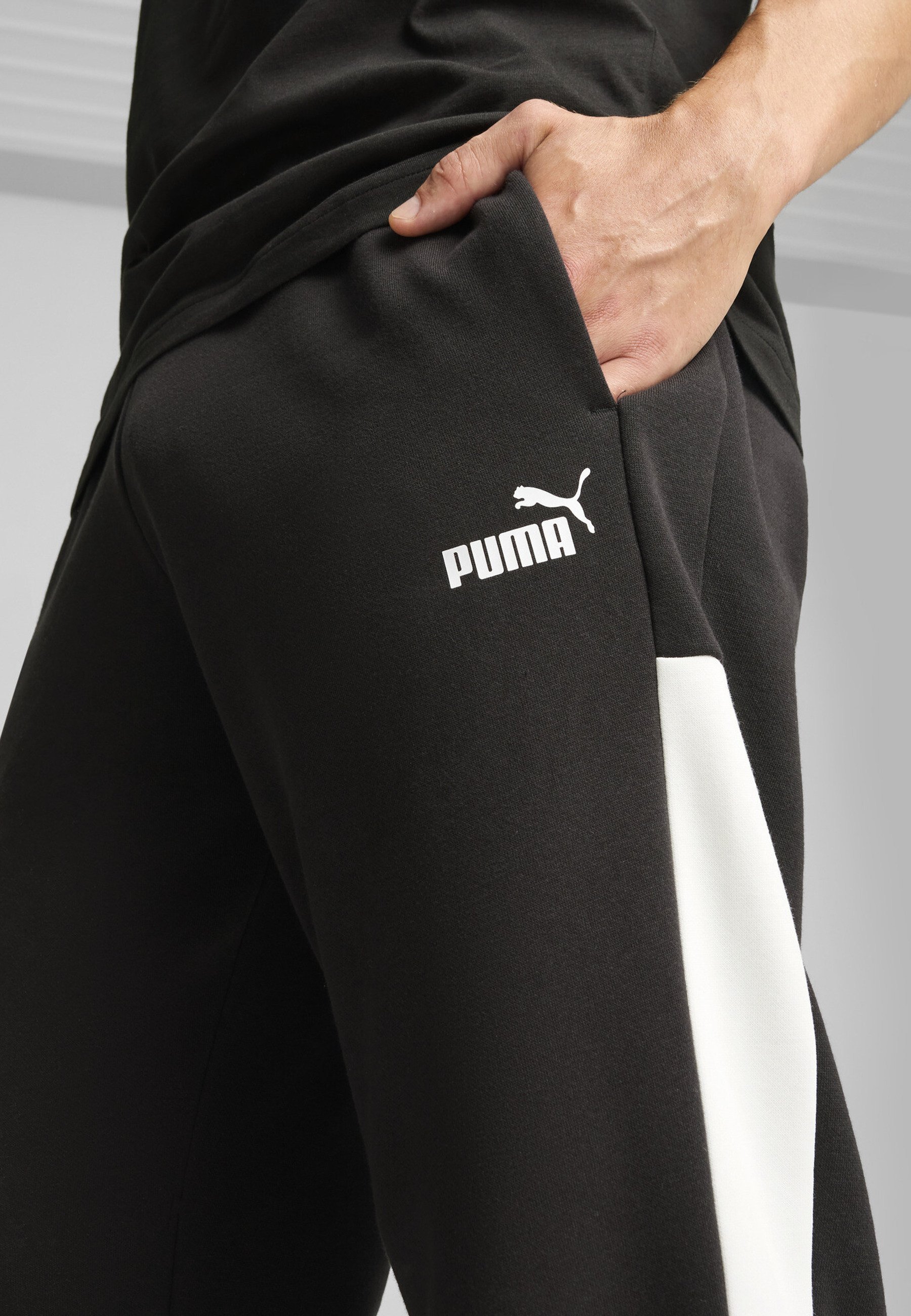 Puma AROUND THE BLOCK - Trainingsbroek - zwart