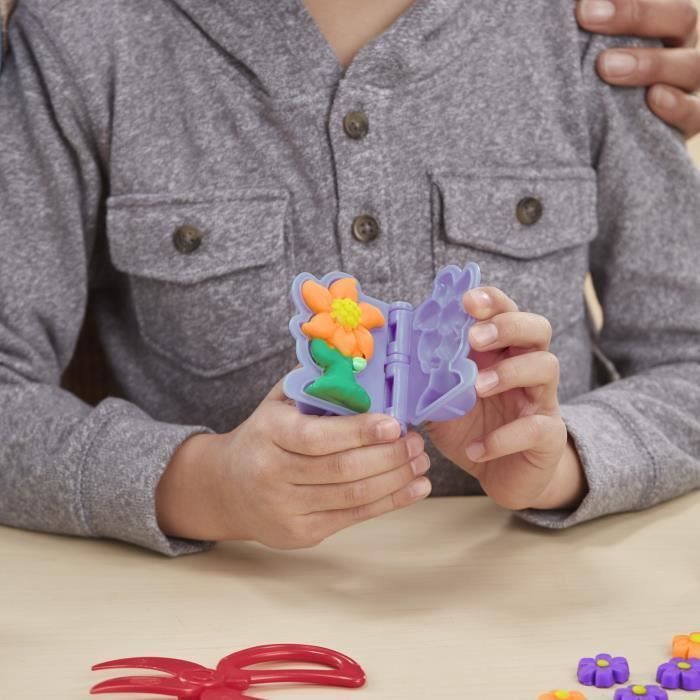 Play-Doh Mon petit jardin, Coffret de pâte à modeler pour faire pousser des fleurs et fruits avec accessoires, Dès 3 ans