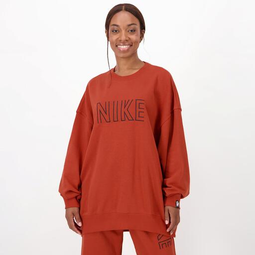  Nike ples