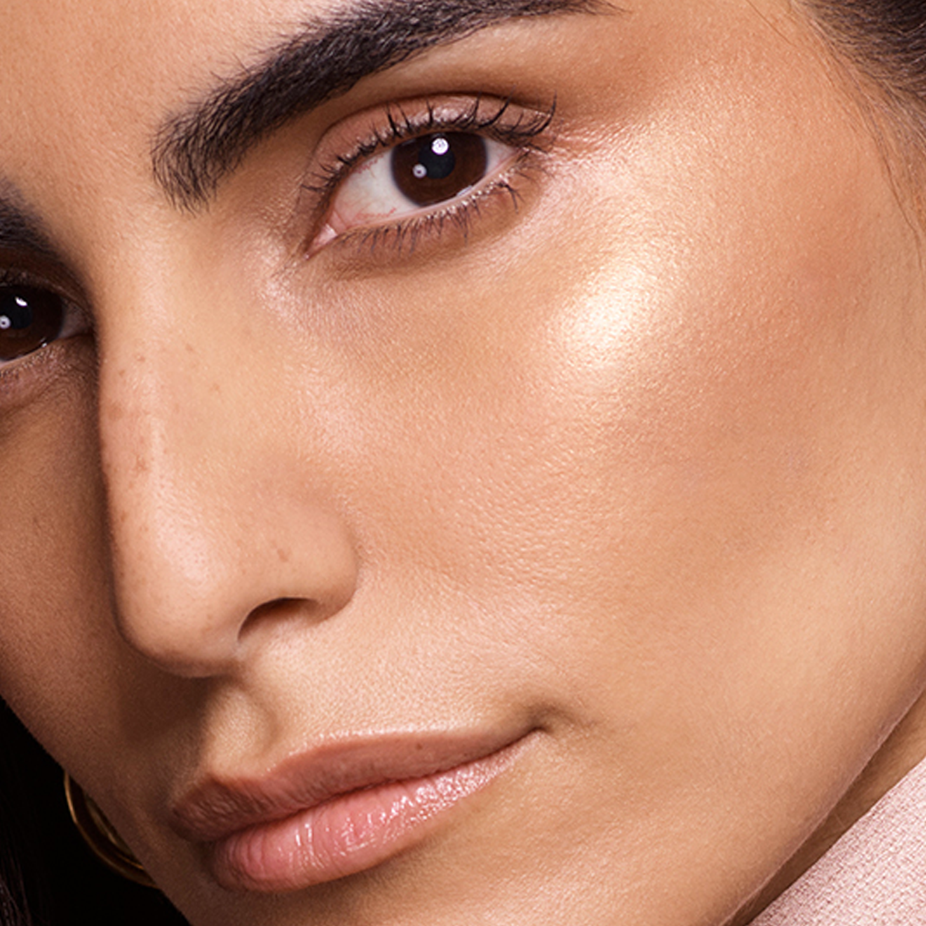 Facefinity Highlighter Powder Осветљавајући пудери Хајлајтери