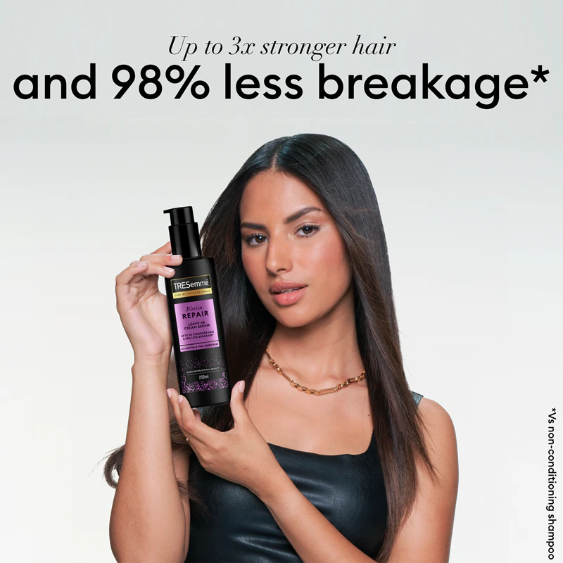 TRESemmé Biotin Repair bezoplachové krémové sérum pre bezchybne vyzerajúce vlasy