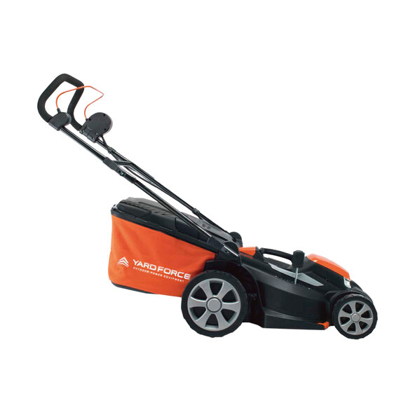 x 20 V battery-powered lawnmowers LM C40