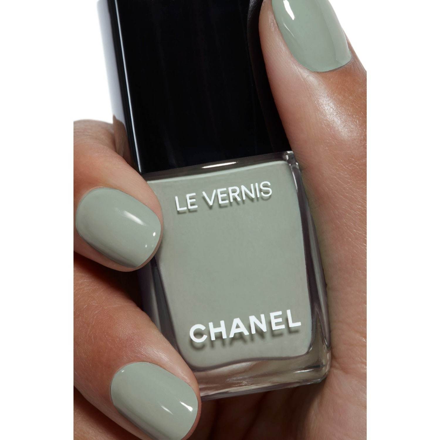 Lak na nechty CHANEL LE VERNIS DLHOTRVAJÚCA FARBA A LESK - 13 ml
