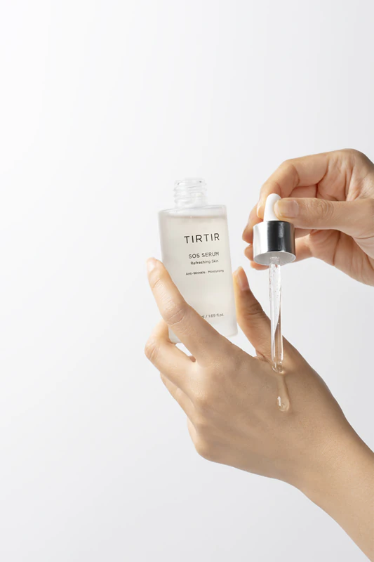 Sérum TIRTIR SOS: sérum intensamente hidratante com efeito antirrugas.