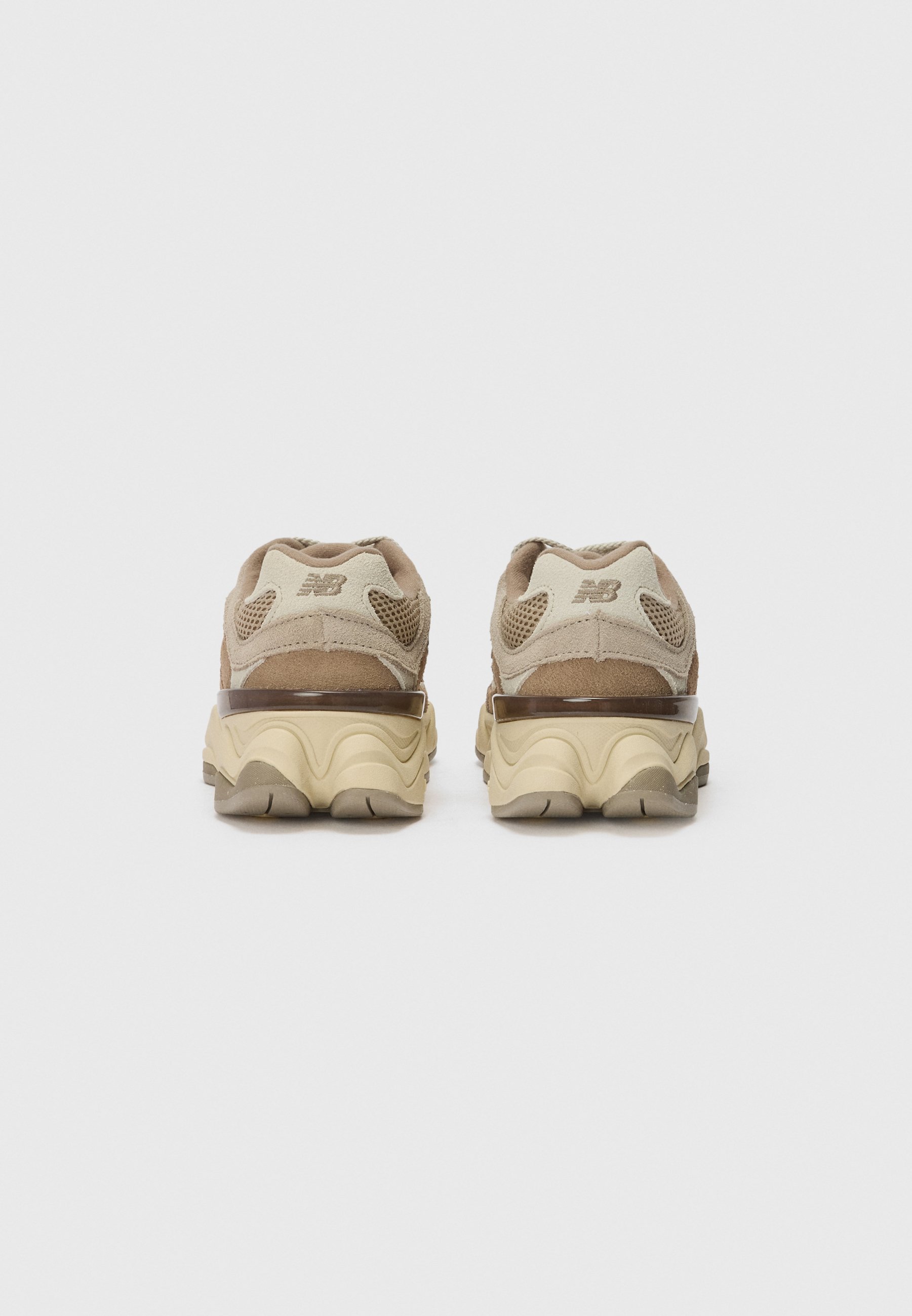 New Balance 9060 - Sneakers - paddenstoel