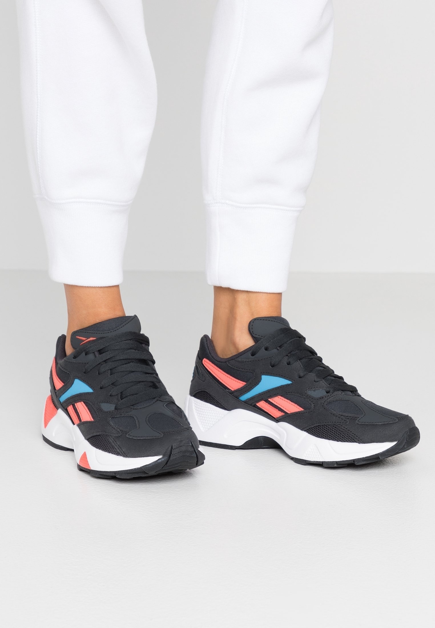 Baskets Reebok Classic - grises