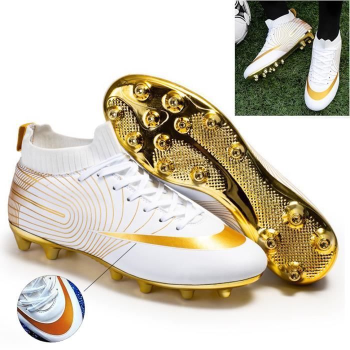 Botas de fútbol profesionales con tacos, calzado antideslizante unisex, color dorado y blanco.