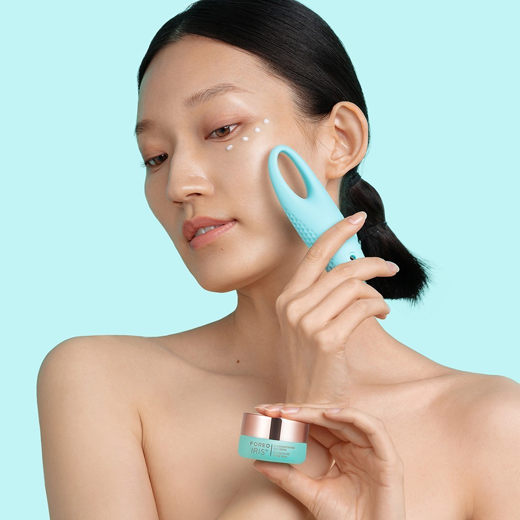FOREO serum za oči IRIS™ C koncentrirana krema za oči - 15 ml