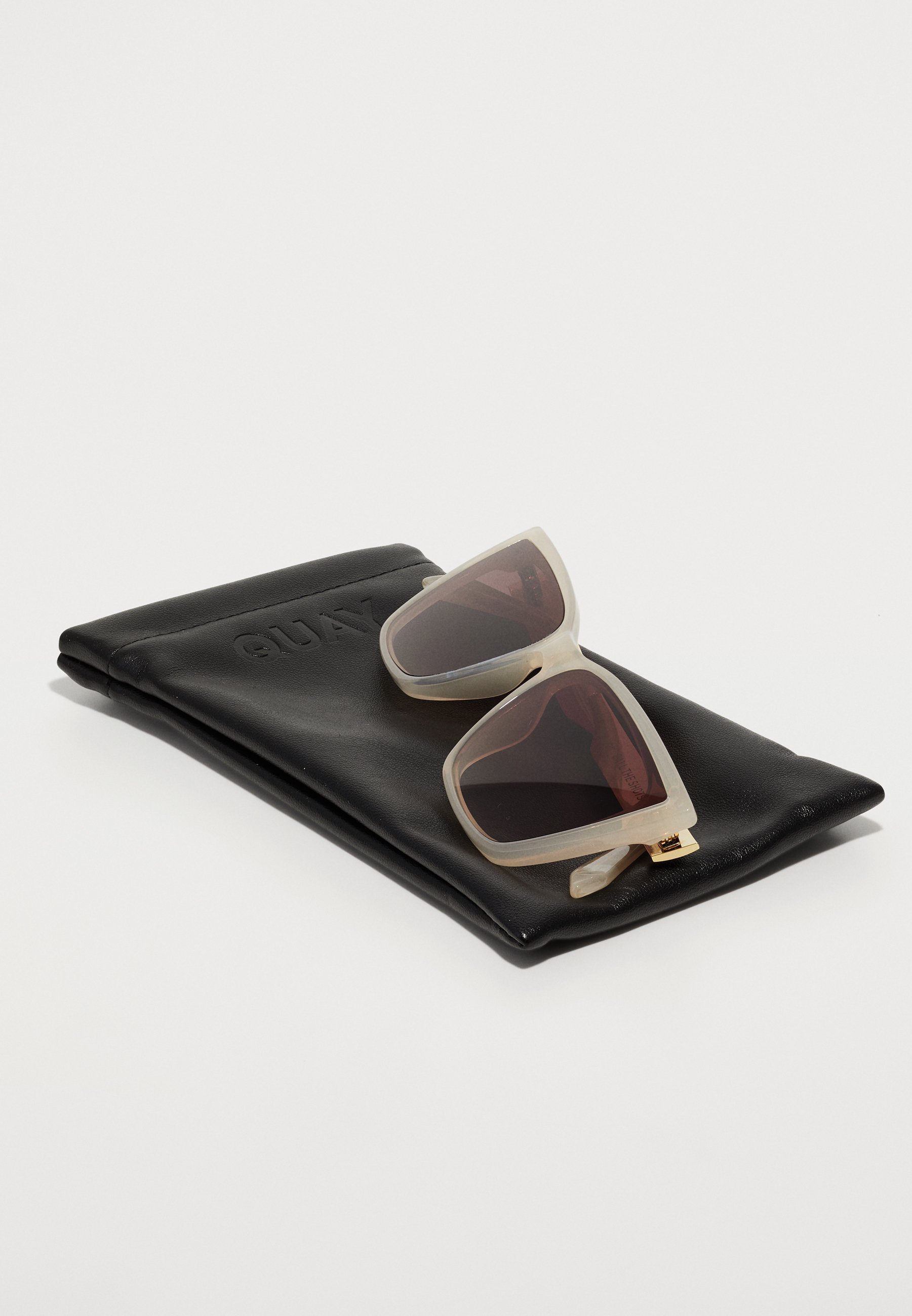 QUAY AUSTRALIA CALL THE SHOTS REMIXED - Sonnenbrille - Knochenbraun