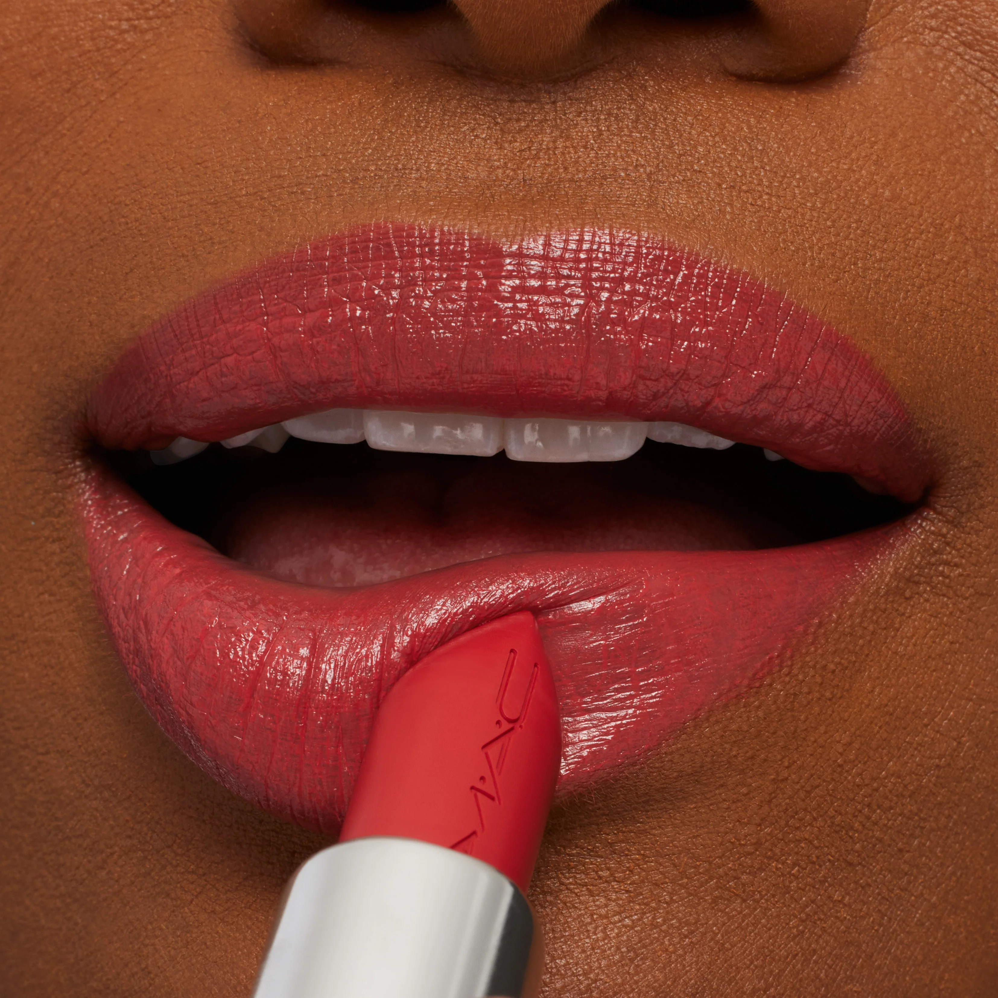 Rossetti M·A·CXIMAL SLEEK SATIN LIPSTICK - Rossetto