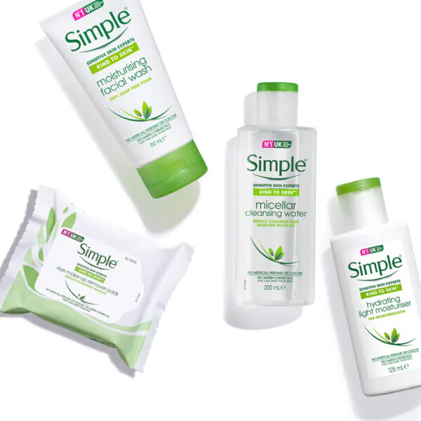 Odličovací tamponky Simple Kind to Skin 30 ks
