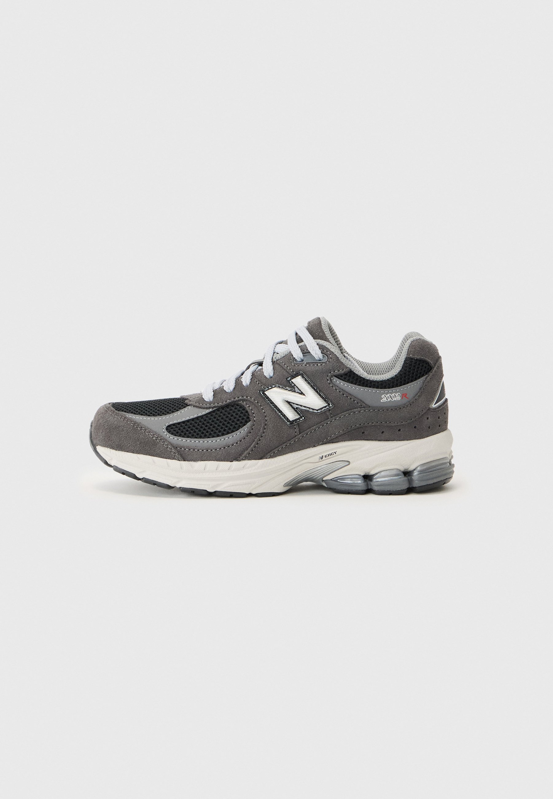 New Balance 2002 - Baskets - noir/ciment/roche château