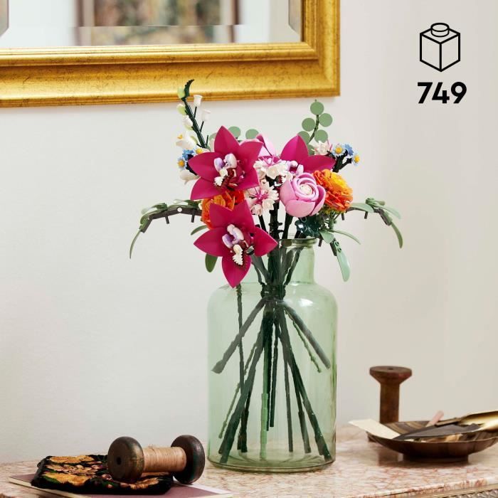 LEGO Botanica 10342 Il Grazioso Bouquet di Fiori Rosa - Set di Costruzioni per Adulti