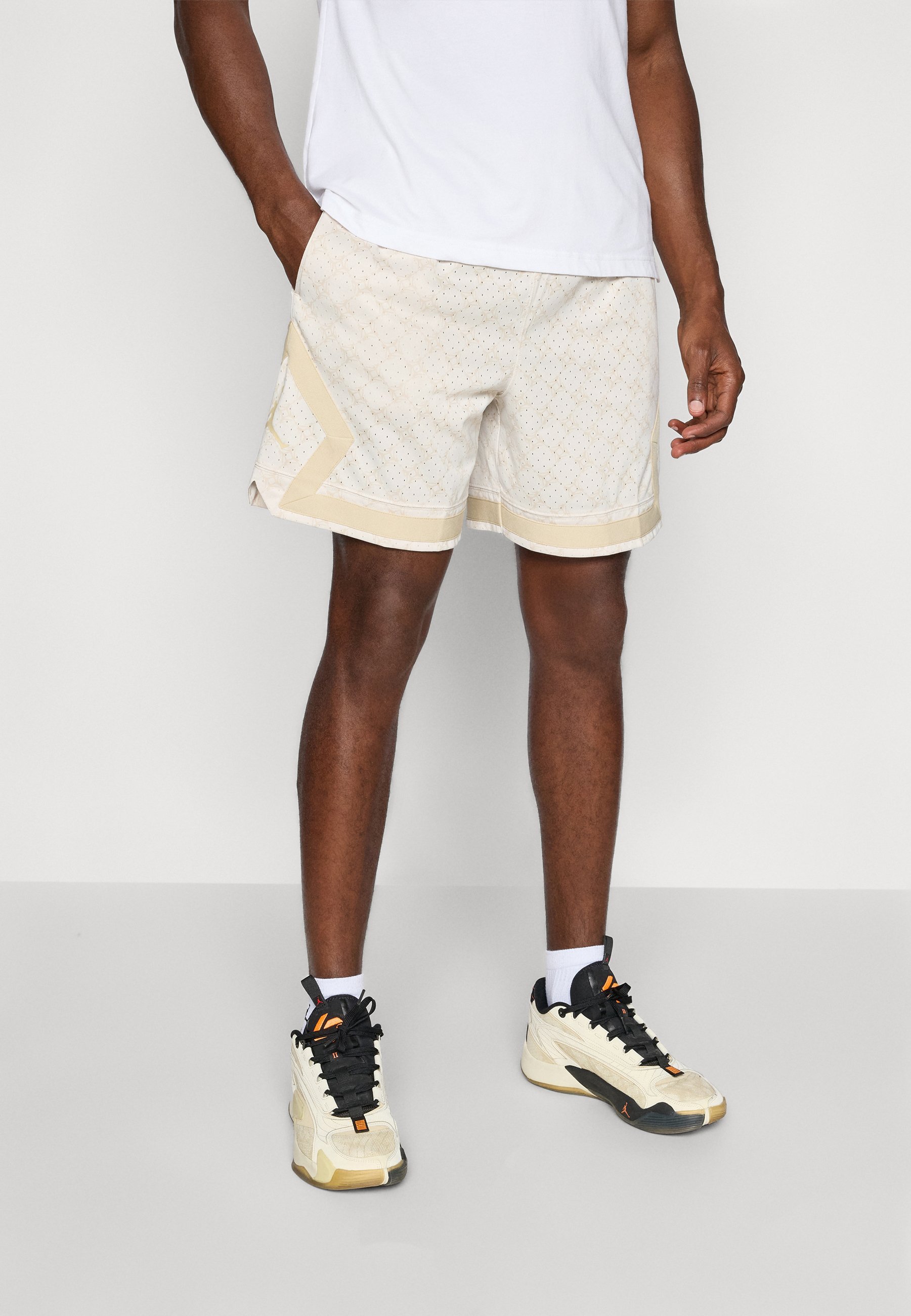 Jordan DIAMOND SHORT - Sportshorts - erdbraun/genarbt