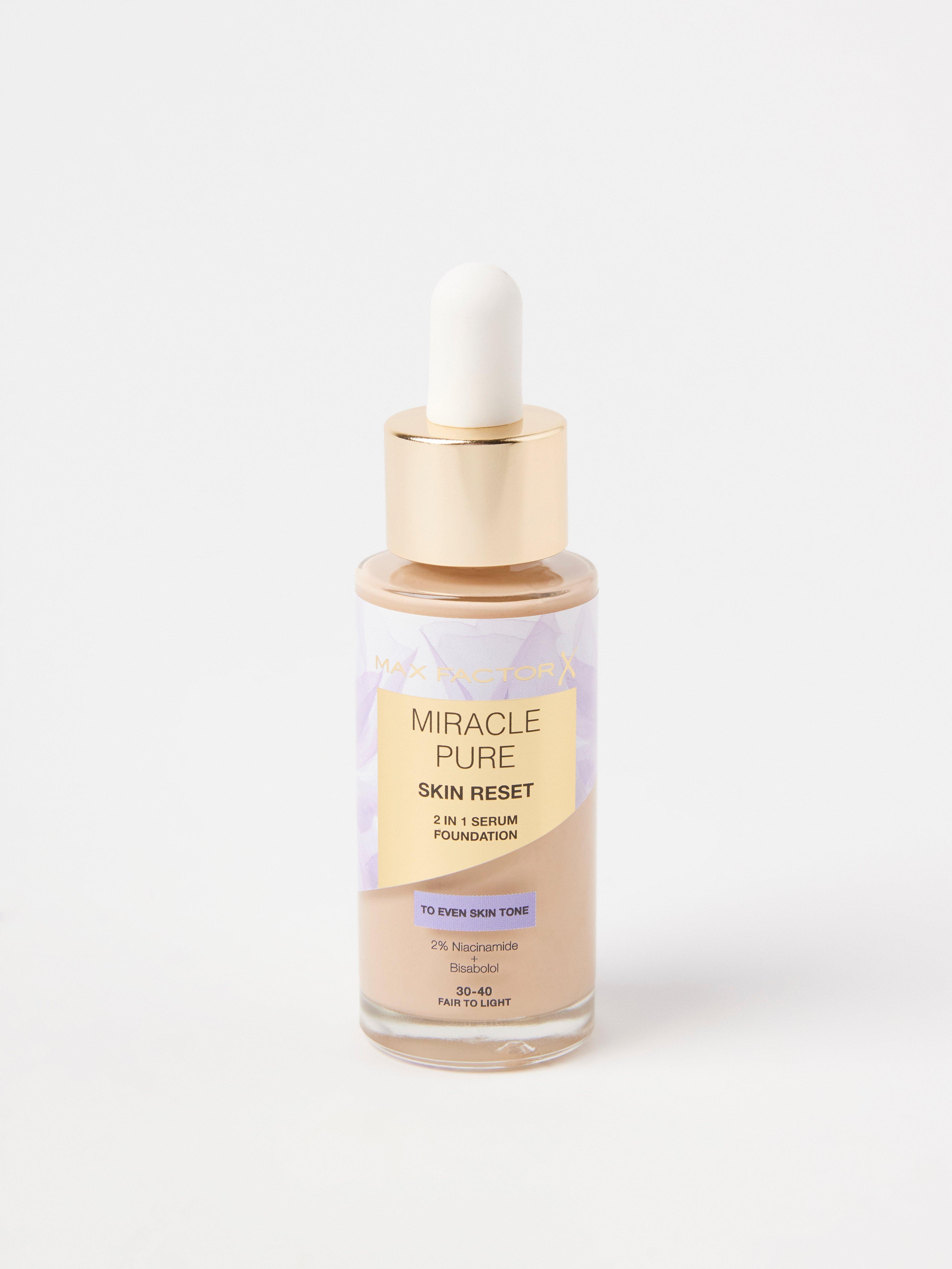 Base de maquillaje en sérum 2 en 1 Miracle Pure de Max Factor, tono 30-40, piel clara a media.
