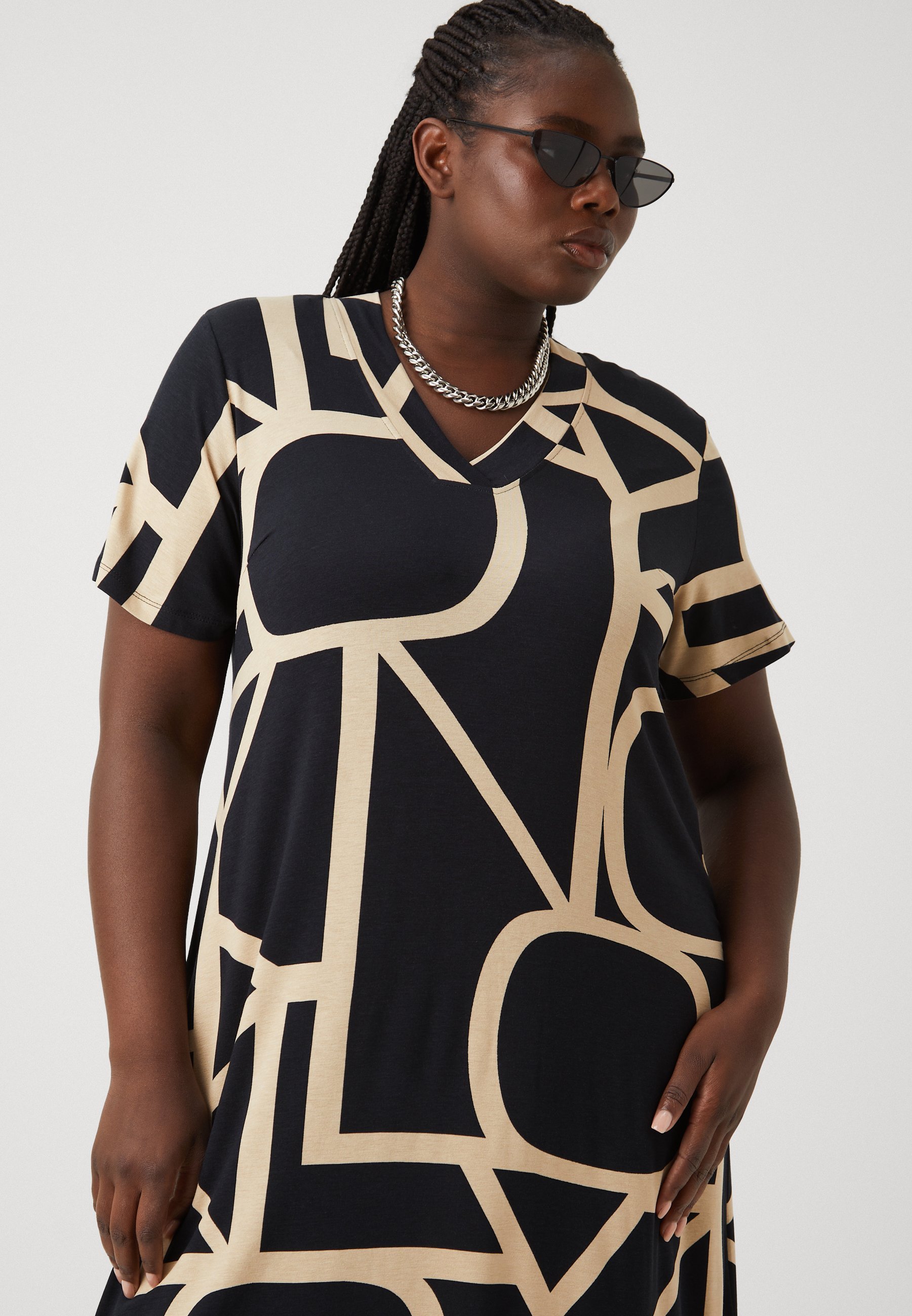 ONLY Carmakoma CARFYRLA LIFE - Jersey jurk - zwart